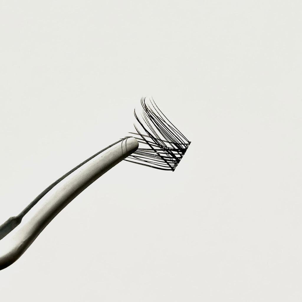 XOXO, F. FEMME FATALE